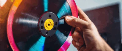 Disque à ailette : l’innovation essentielle pour un ponçage et un freinage optimisés