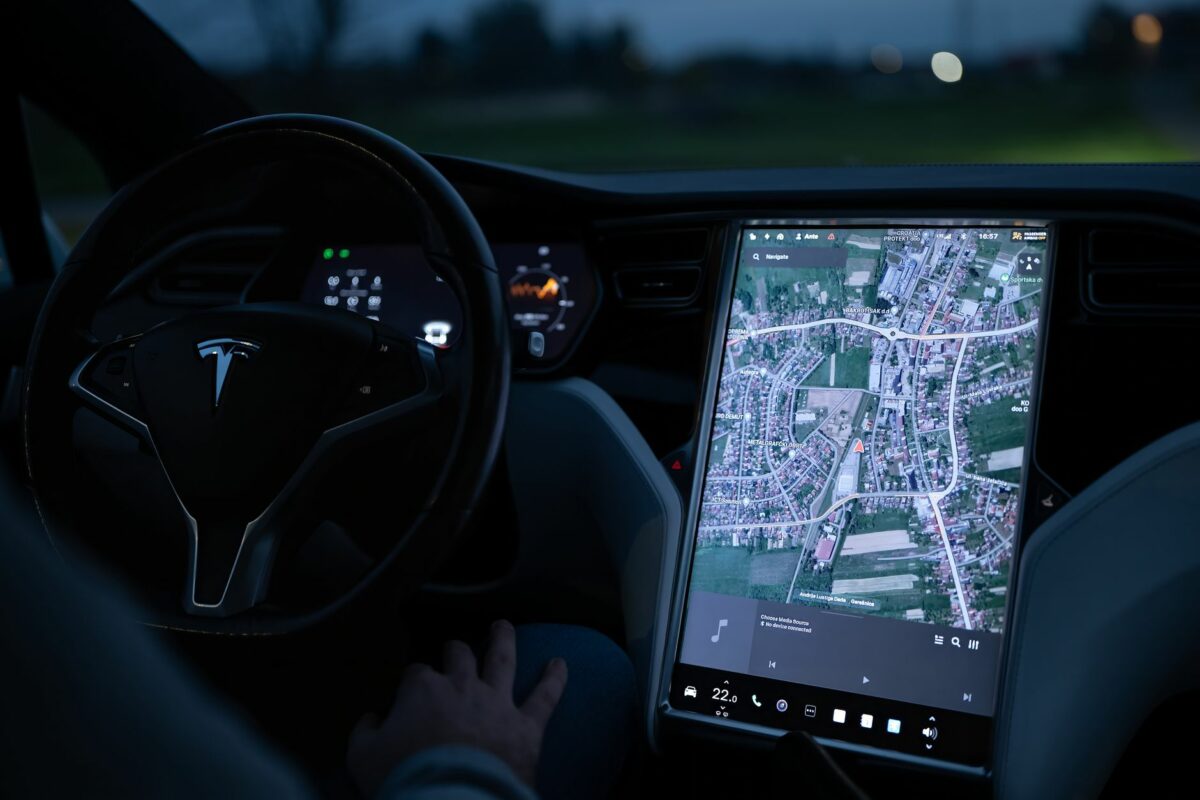 Tesla Roadster : la démonstration à propulseurs a bien eu lieu au Texas