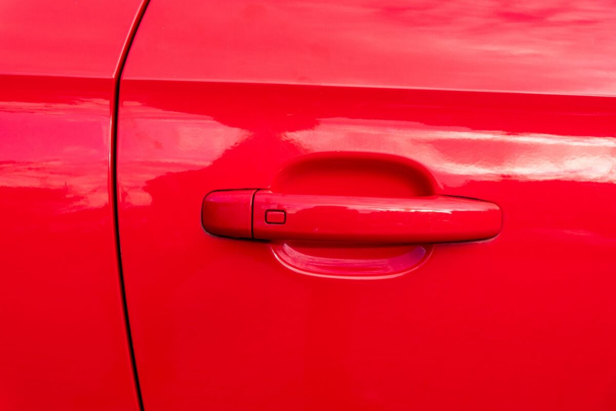 Redefined, couleur automobile 2027 : le rouge rubis qui attend les carrossiers